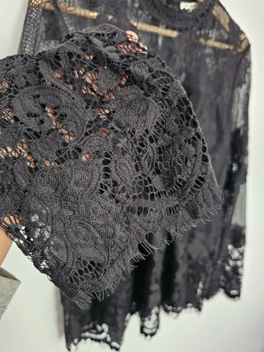 Ultra Pink Sheer Lace Boho Blouse Scalloped Edge Black Size L Mock Neck Romantic - Picture 6 of 10